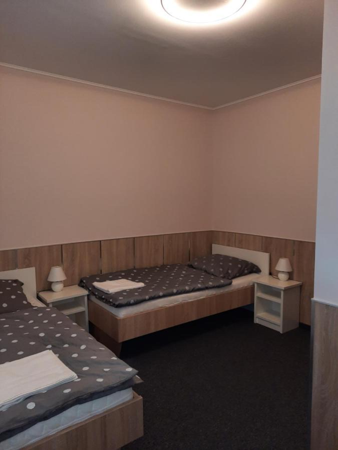 Fenyo Apartman Apartment Nagykáta Exterior foto